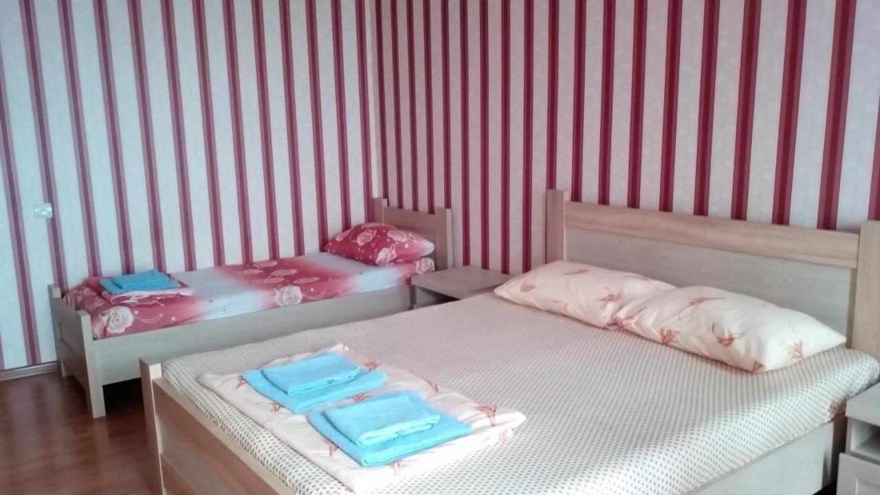 Guest House Rusalka コブレチ エクステリア 写真