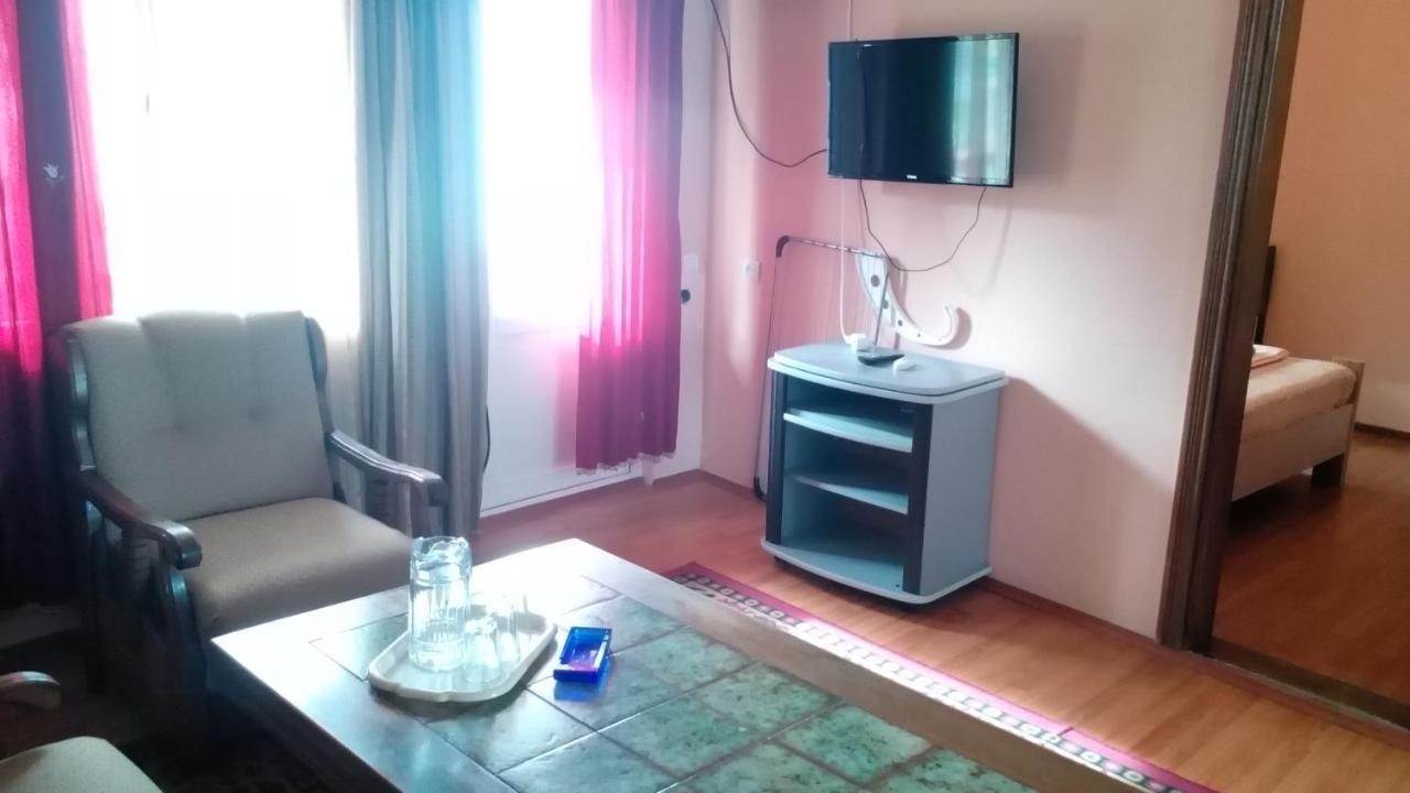Guest House Rusalka コブレチ エクステリア 写真