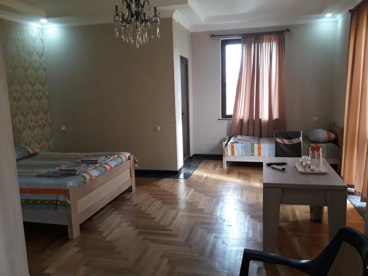 Guest House Rusalka コブレチ エクステリア 写真